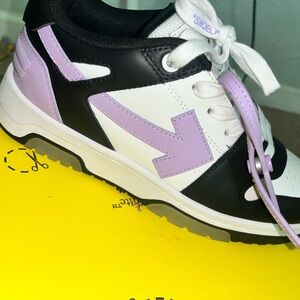 Size 6y “off white” sneakers